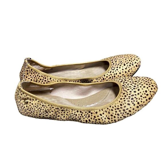 Hush Puppies Chaste Spotted Calf Hair Ballet Flat Size 7.5 - Picture 1 of 10